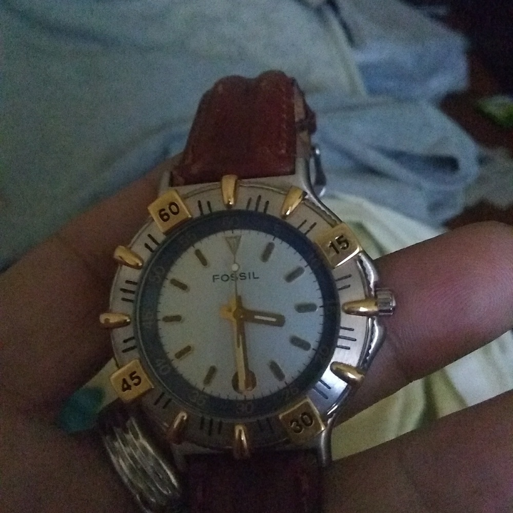Mens gold faced Fossil Am 2984 anolog watch